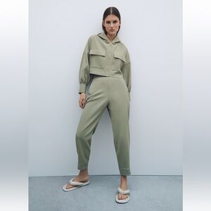Zara Co ord. Clopped hoodie and jogger pants. 1971/023